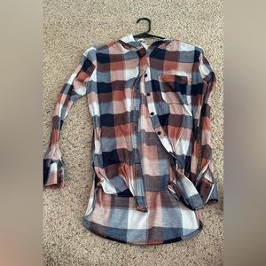 hooded flannel size medium